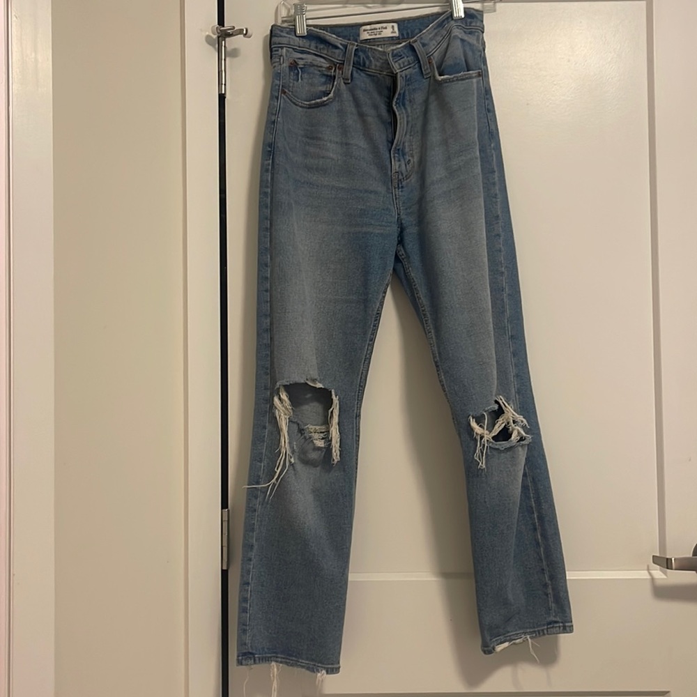 Abercrombie & Fitch- the ankle straight ultra high rise jeans